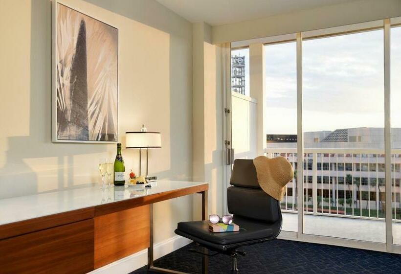 غرفة قياسية سرير كينج, Tampa Riverwalk