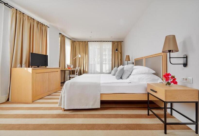 اتاق استاندارد برای معلولان, Budva