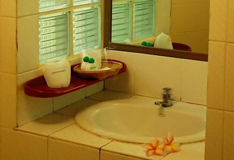 غرفة قياسية مطلّة علي الحديقة, Duenshine Resort