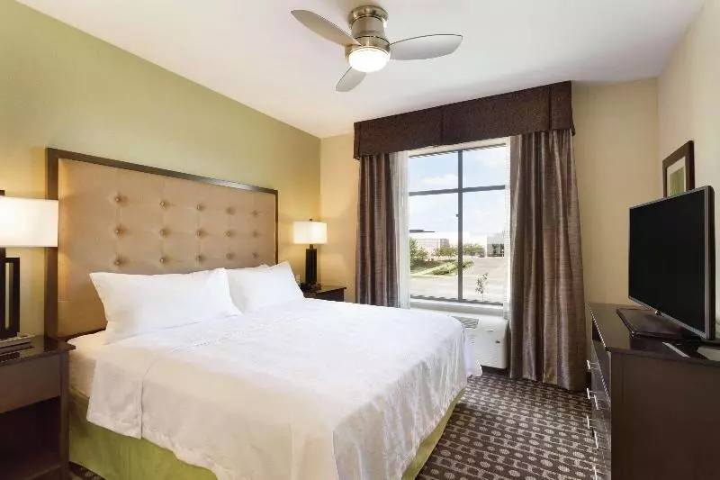 キングサイズベッドのスイートルーム, Homewood Suites By Hilton Ankeny