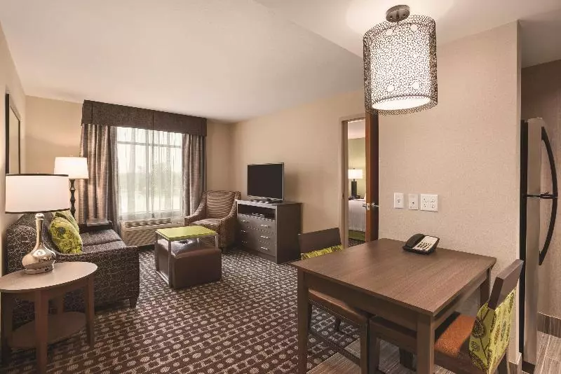 キングサイズベッドのスイートルーム, Homewood Suites By Hilton Ankeny