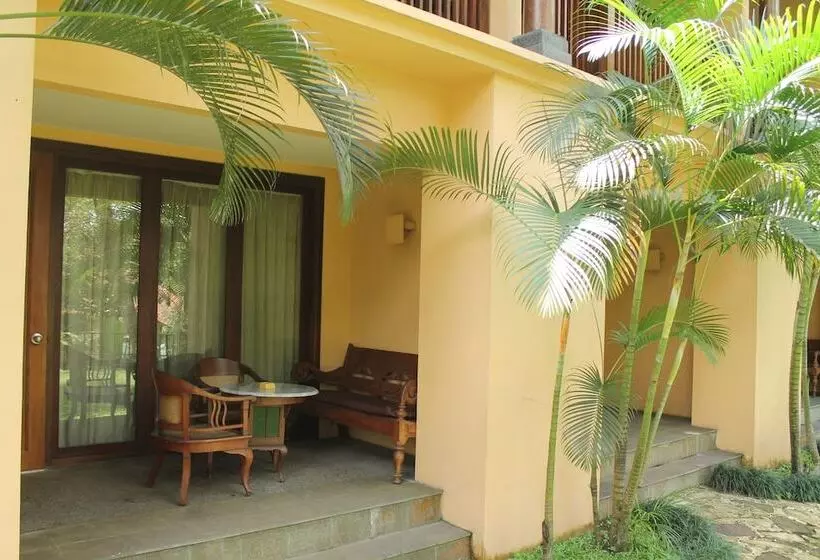 スーペリアールーム, Laras Asri Resort & Spa