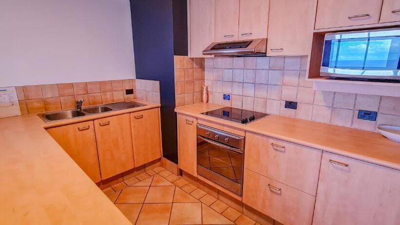 豪华两卧室公寓, Pelican Sands Beach Resort