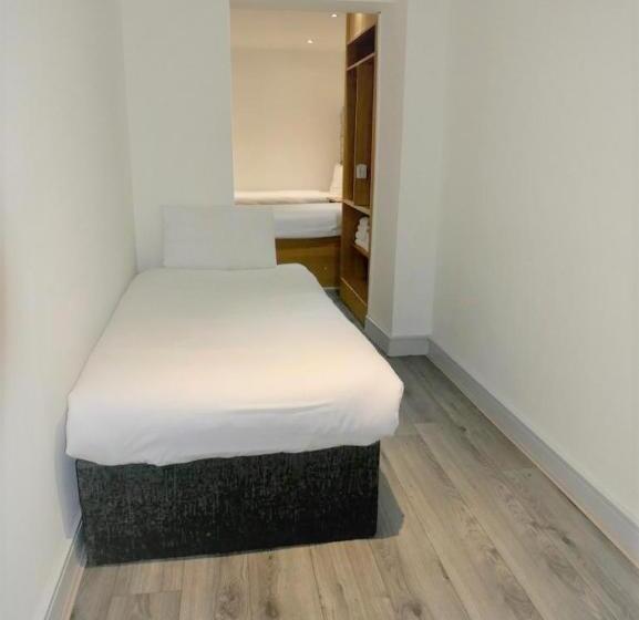 经济四人房间, Print Works