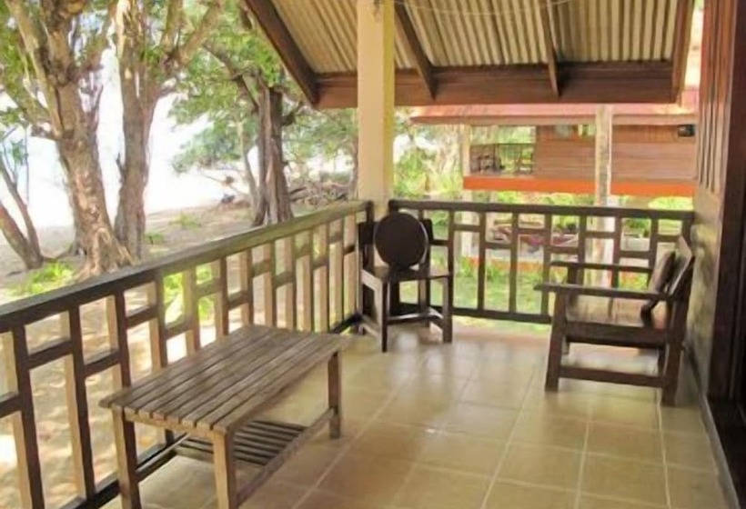 بنجلو ديلوكس, Joy Bungalow