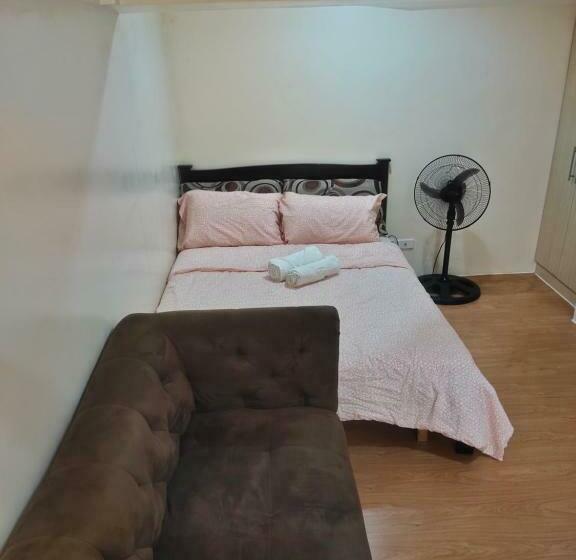 חדר סטנדרט, Monteluce Condominium