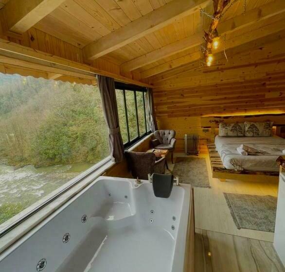 キングサイズベッドのスタンダードルーム, Storm Suit