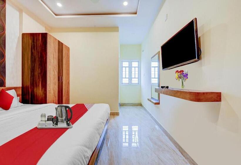 غرفة كلاسيكية ثلاثية, Flagship Mathrushree Bording And Lodging