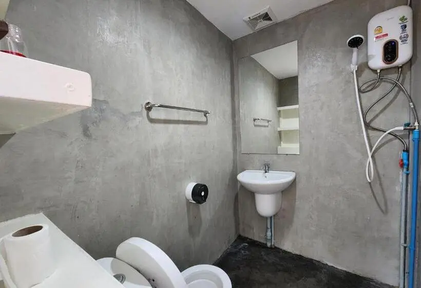 Suite with lake view, บ้านไร่ วรรณ วาลย์ รีสอร์ท