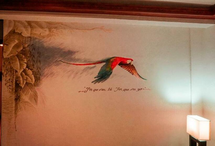 스탠다드 스튜디오, Ala Residencias