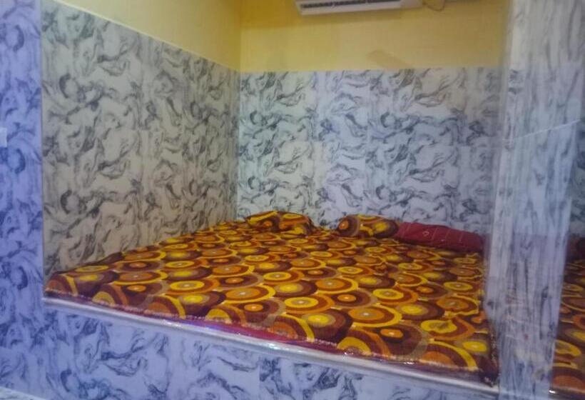 Номер Стандарт, Indian Family Lodge, Rajnandgaon, Chhattisgarh