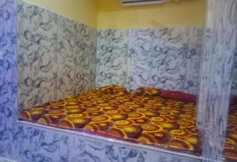 スタンダードルーム, Indian Family Lodge, Rajnandgaon, Chhattisgarh