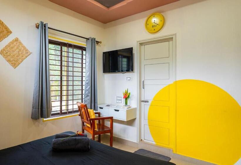 اتاق لوکس, The Hosteller Chikmagalur