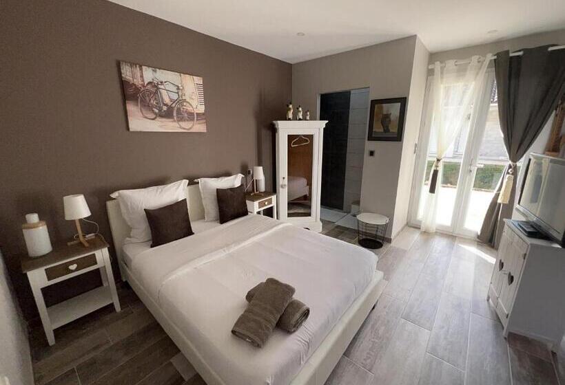 غرفة قياسية, Chez Saliha Et Serge