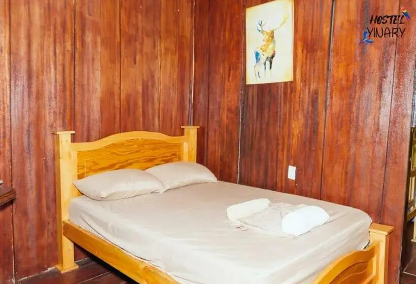 Perhehuone, Hostel Yinary