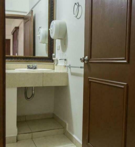 חדר סטנדרט יחיד, Del Centro