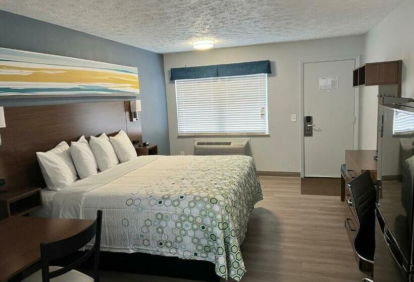 キングサイドベッドのスタンダードワンルーム, Hometowne Studios By Red Roof Georgetown, Ky