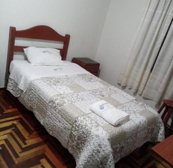 اتاق استاندارد یک نفره, Witobi Hostal