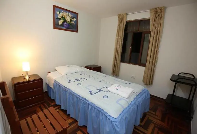 اتاق استاندارد یک نفره, Witobi Hostal