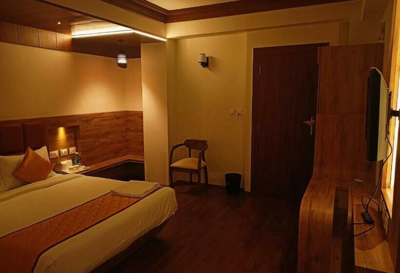 Номер Deluxe, Golden Peaks Hotel & Restaurant