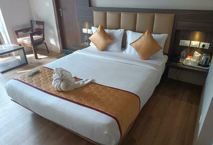 Номер Deluxe, Golden Peaks Hotel & Restaurant