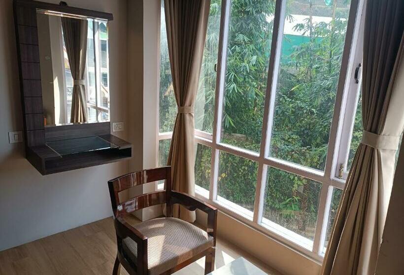 Номер Deluxe, Golden Peaks Hotel & Restaurant