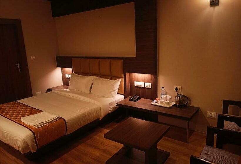 Номер Deluxe, Golden Peaks Hotel & Restaurant