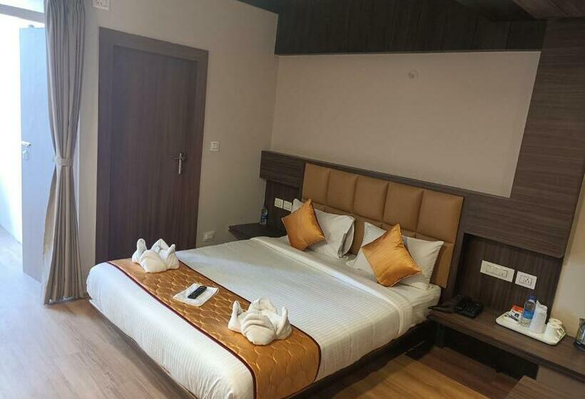 Номер Deluxe, Golden Peaks Hotel & Restaurant