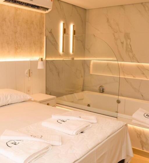 סוויטה עם ג'קוזי, Estação Termas