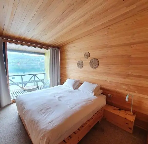 Standard Værelse m. Havudsigt, & Café Bauda