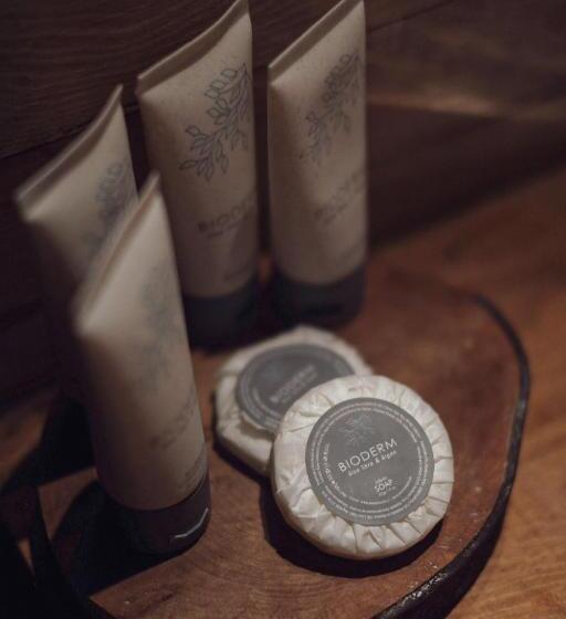 חדר סטנדרט, & Café Bauda