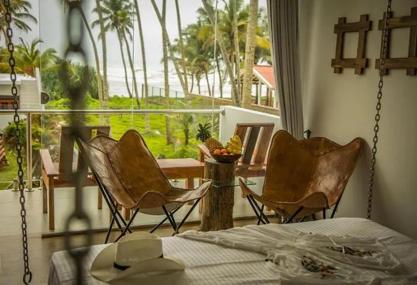 オーシャンビュースタンダードルームバルコニー付き, Infinity Of Sri Lanka