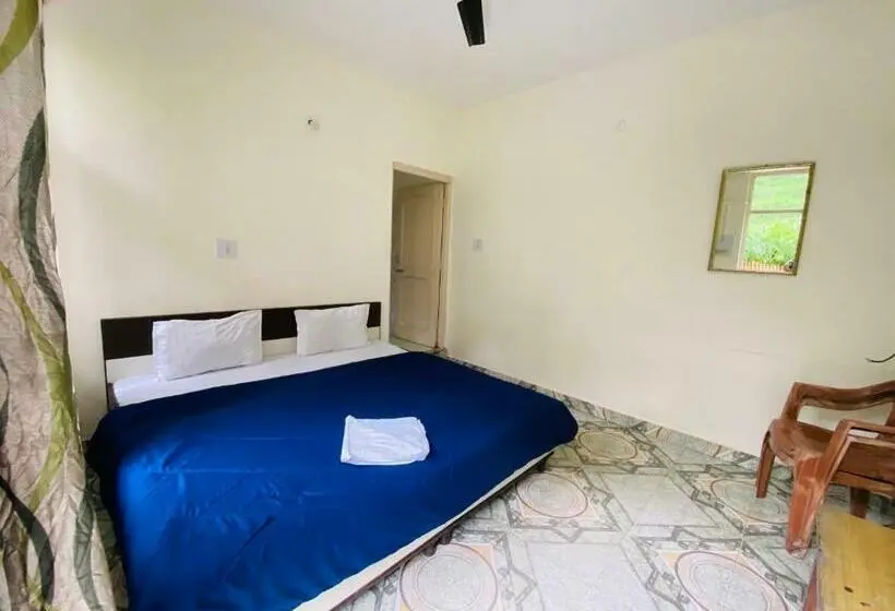 اتاق اکونومی, Rahgir Mcleodganj