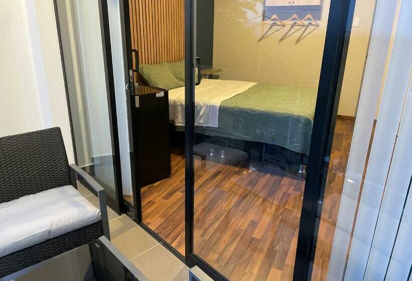 スタンダードシングルルーム, Tarapoto Central Suites
