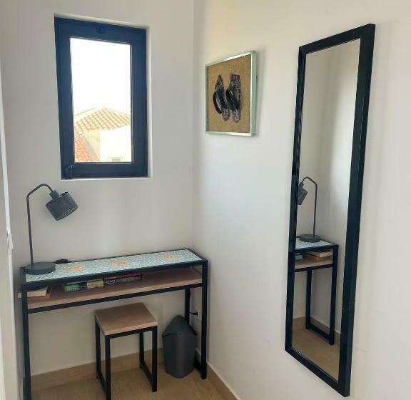 اتاق لوکس با چشم‌انداز دریا, New Rooftop Gem With Stunning Oceanview