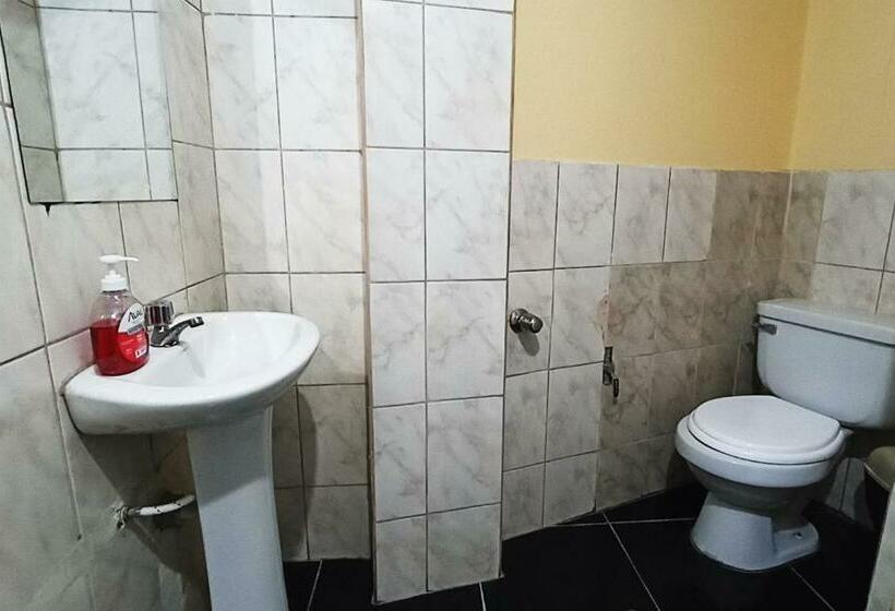标准单人间共用浴室, Casa Sucre Hostel Ayacucho