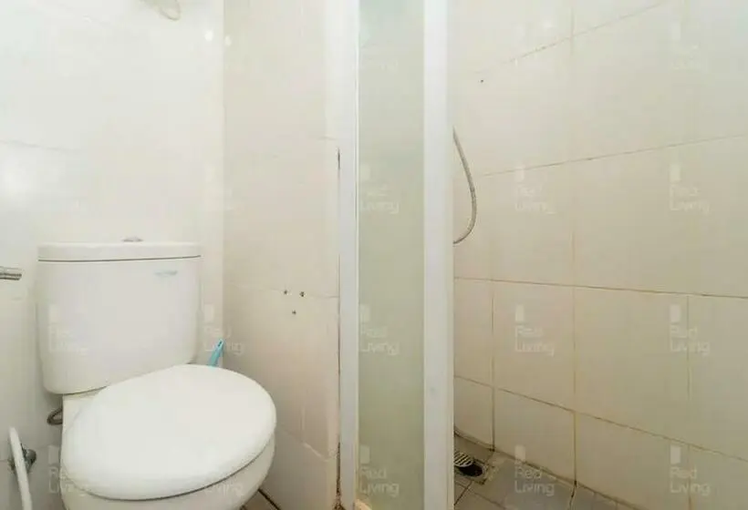 スタンダードスタジオ, Redliving Apartemen 19 Avenue   Amanah Room