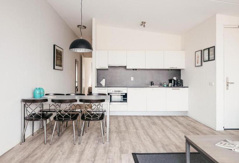 آپارتمان خانوادگی 2 خوابه, Yays Amsterdam Prince Island By Numa