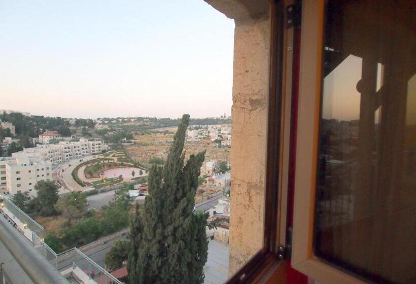 Номер Стандарт Трехместный, Grand Park Hotel Jerusalem