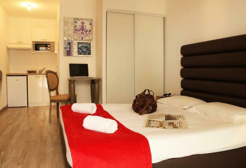 Студия Стандарт, Adonis Aix En Provence