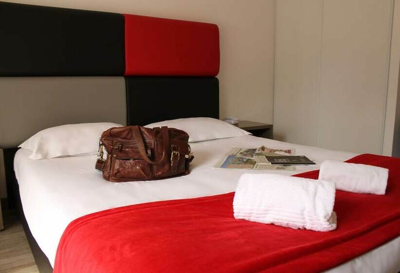 Студия Стандарт, Adonis Aix En Provence