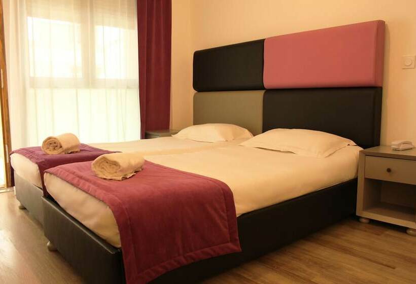 Студия Стандарт, Adonis Aix En Provence