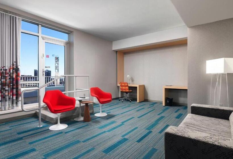 جناح سرير كينج, Aloft Tampa Downtown