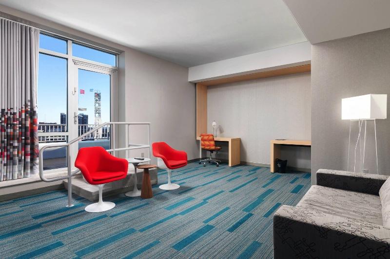 جناح سرير كينج, Aloft Tampa Downtown
