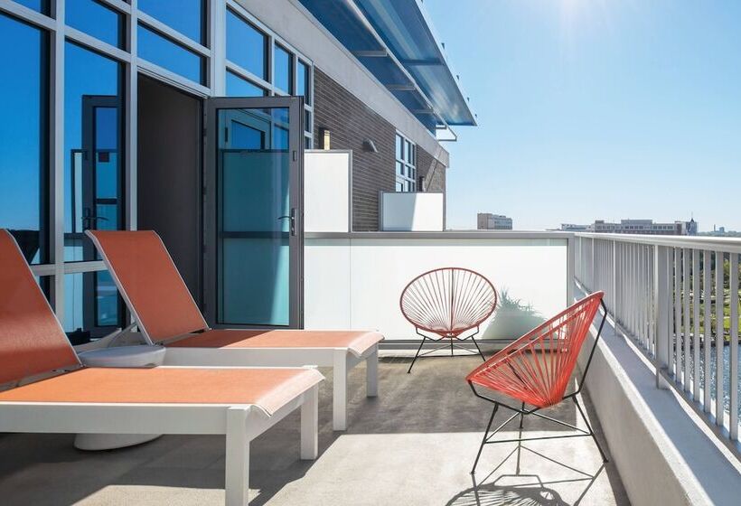 Люкс Вид на Город, Aloft Tampa Downtown