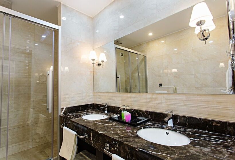 اتاق استاندارد, Ambassador