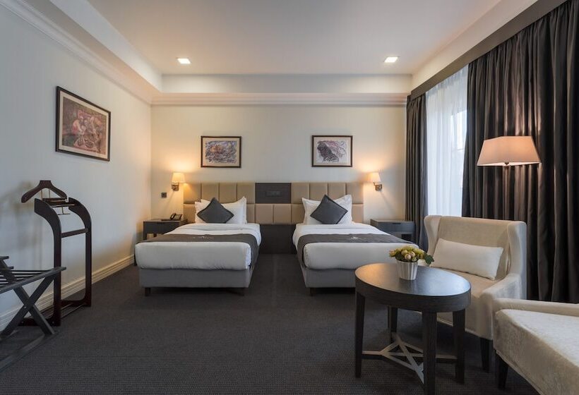 اتاق استاندارد, Ambassador