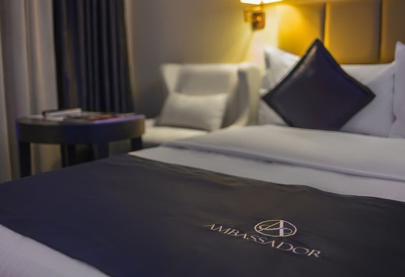 اتاق استاندارد یک نفره, Ambassador