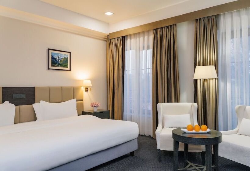 اتاق استاندارد, Ambassador