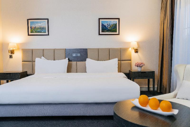 اتاق استاندارد, Ambassador